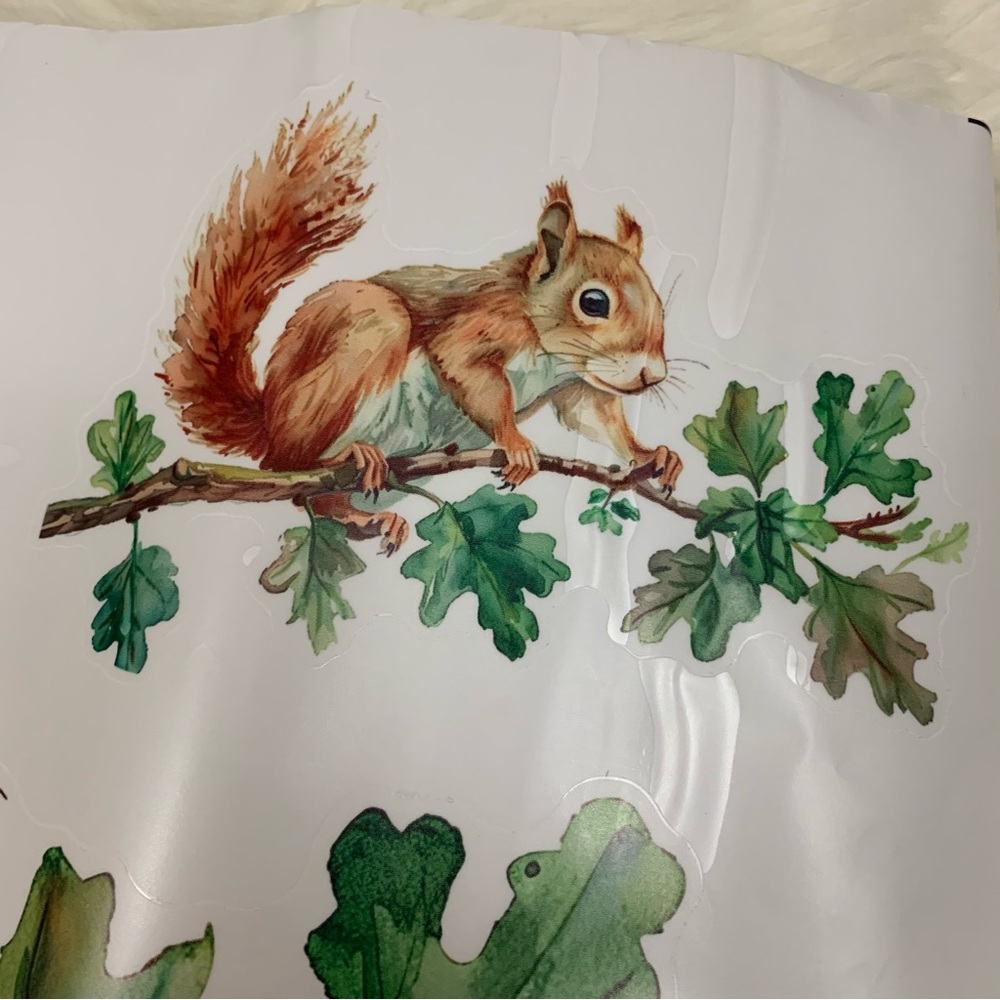 NEW Large Squirrel Leafy Wall Sticker Decal - Picture 4 of 5